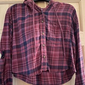 American Eagle distressed cropped flannel hoodie